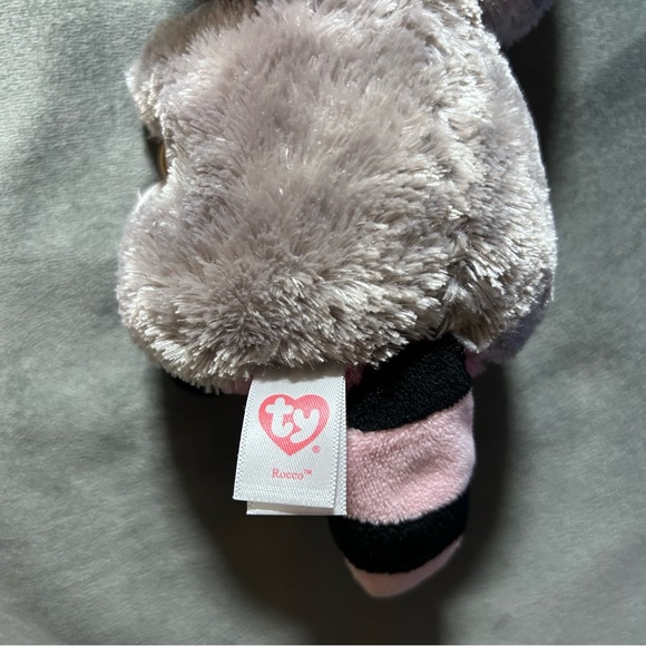 2014 Ty Beanie Boos Raccoon - ROCCO (glitter eyes) 6” - Picture 4 of 4